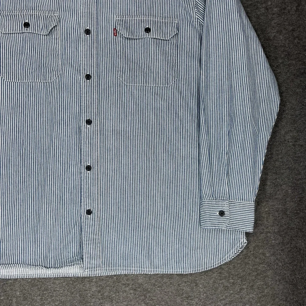 Levis levis shirt